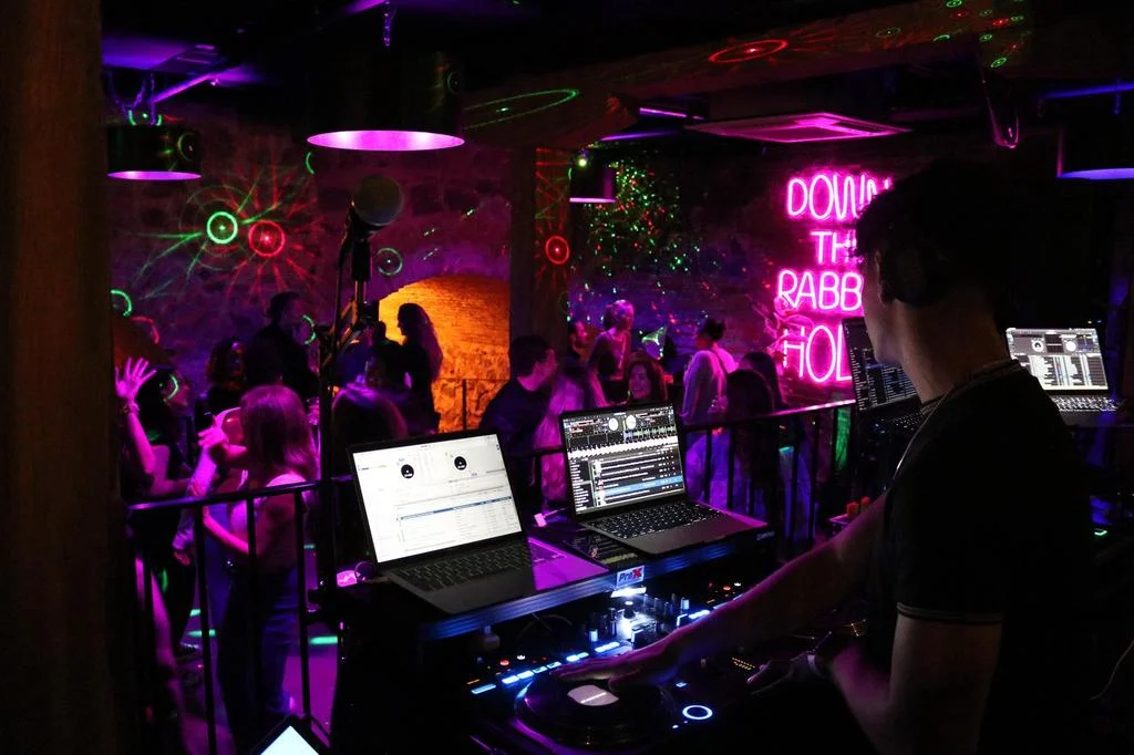 Bar photo 2