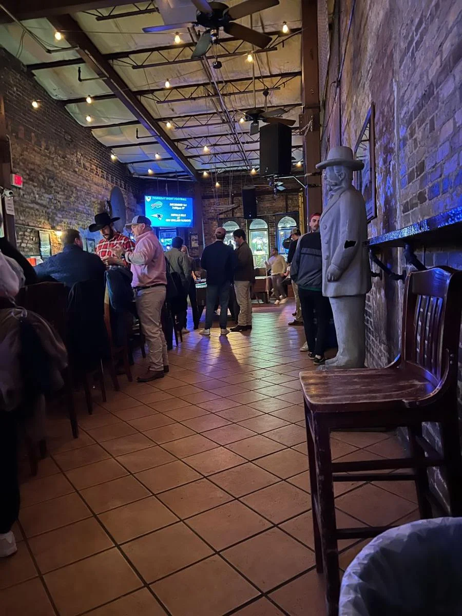Allgood Lounge photo