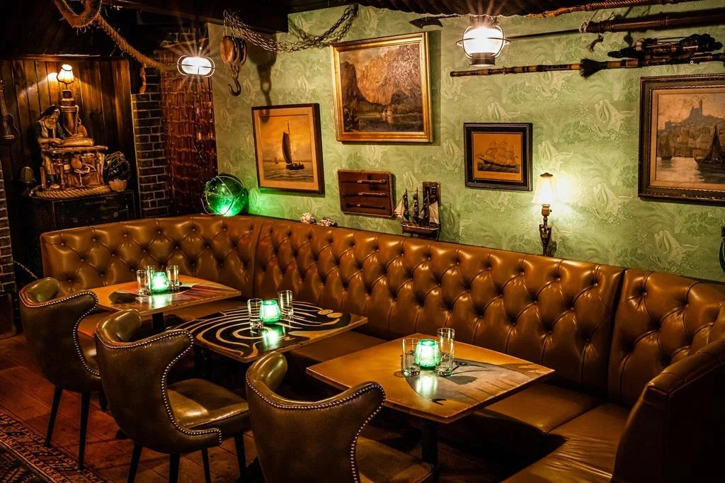 Bar photo 2