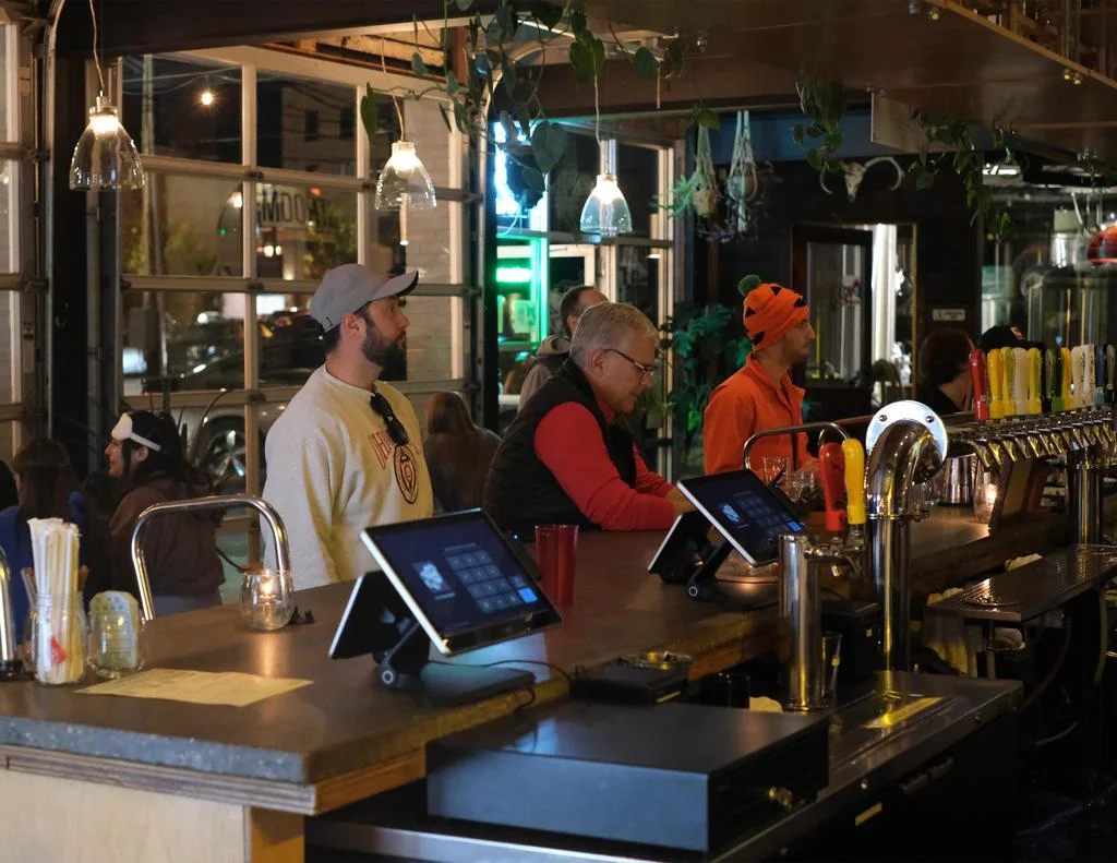 Bar photo 2
