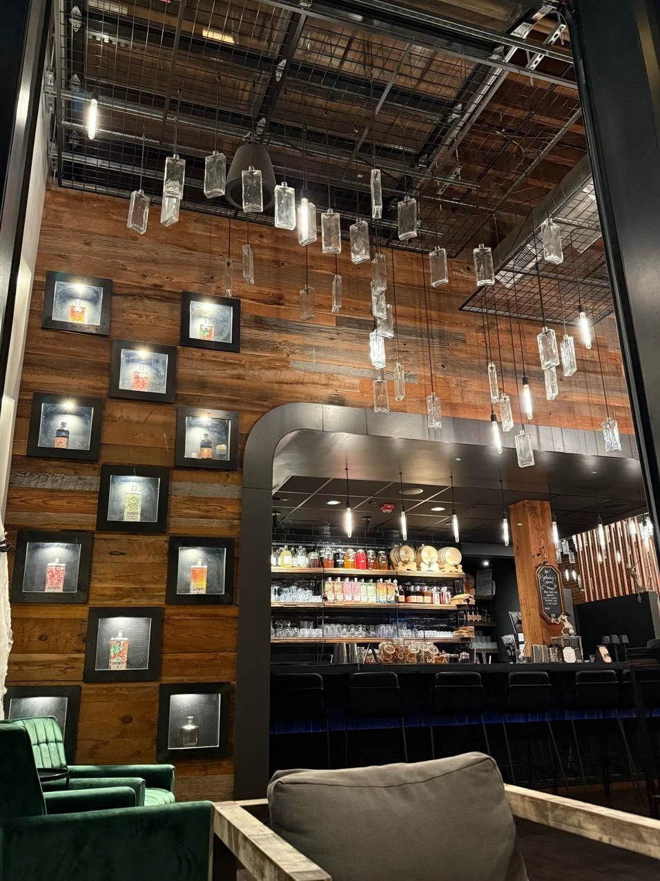 Bar photo 2