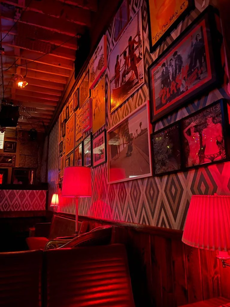 Bar photo 2