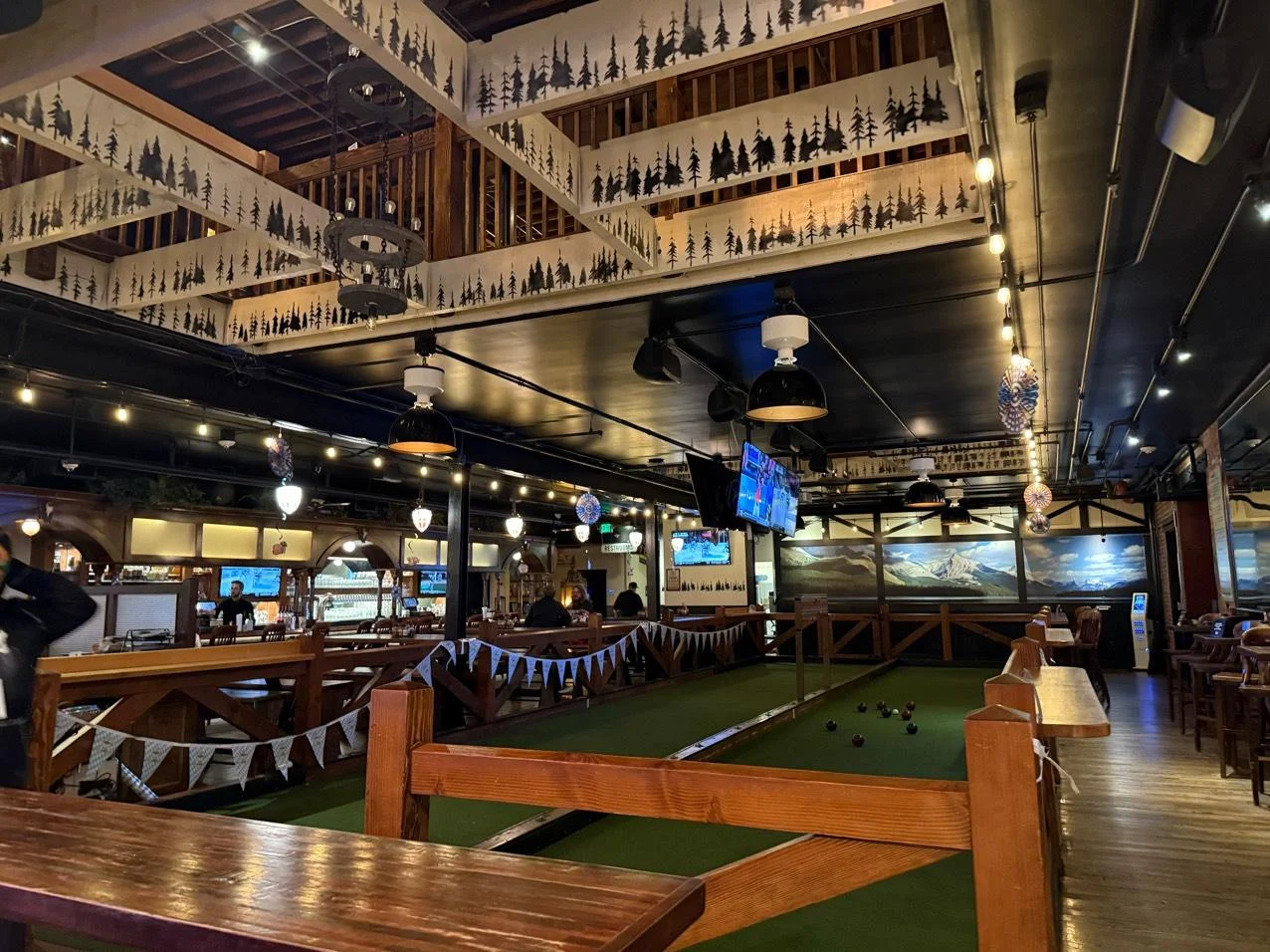 Bar photo 1