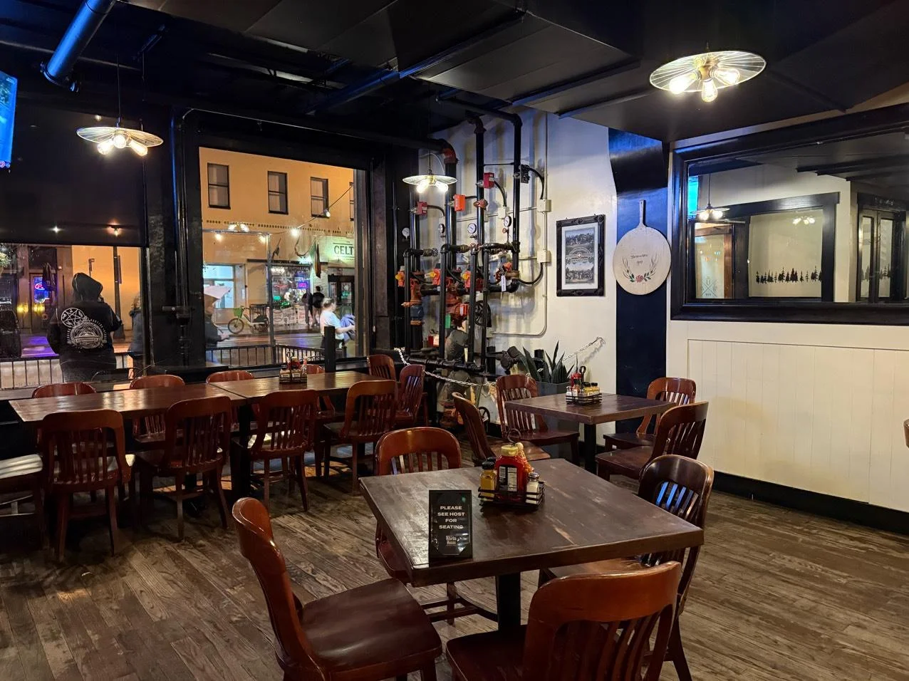 Bar photo 3