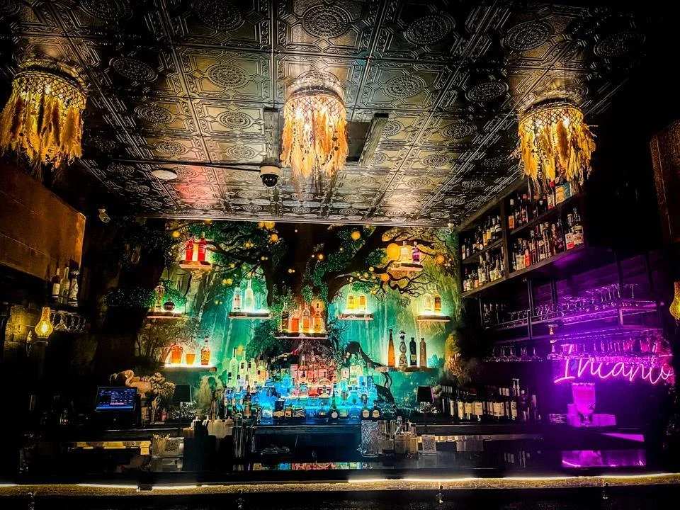 Bar photo 2