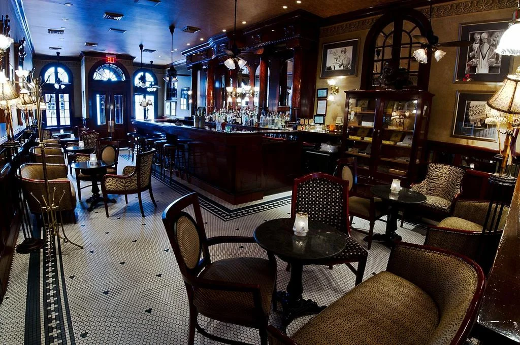 Bar photo 2