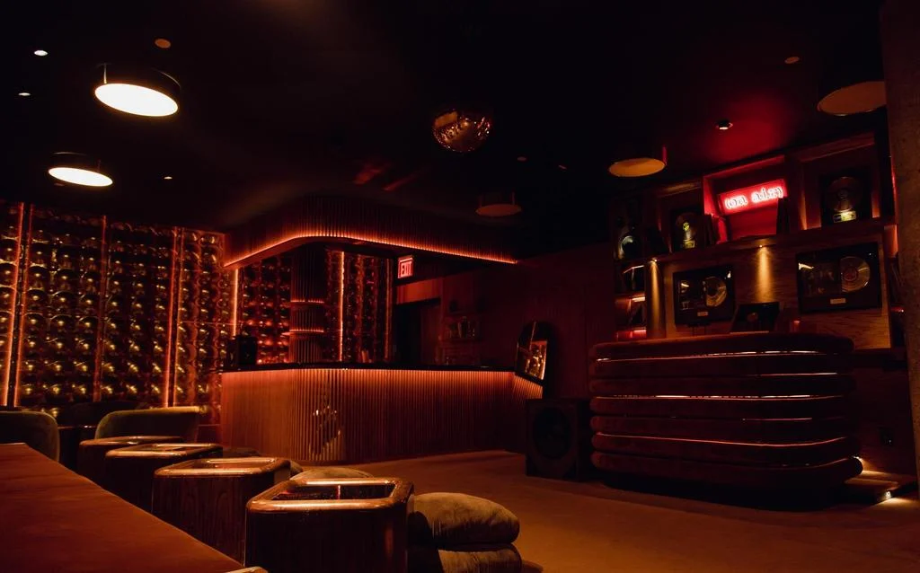 Bar photo 2