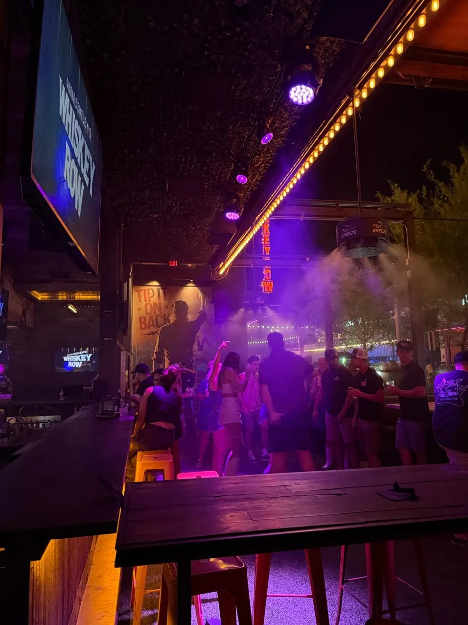 Bar photo 2