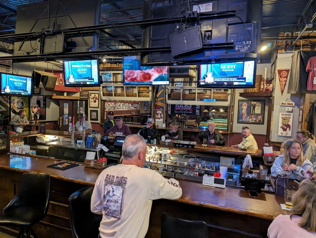 Bar photo 2