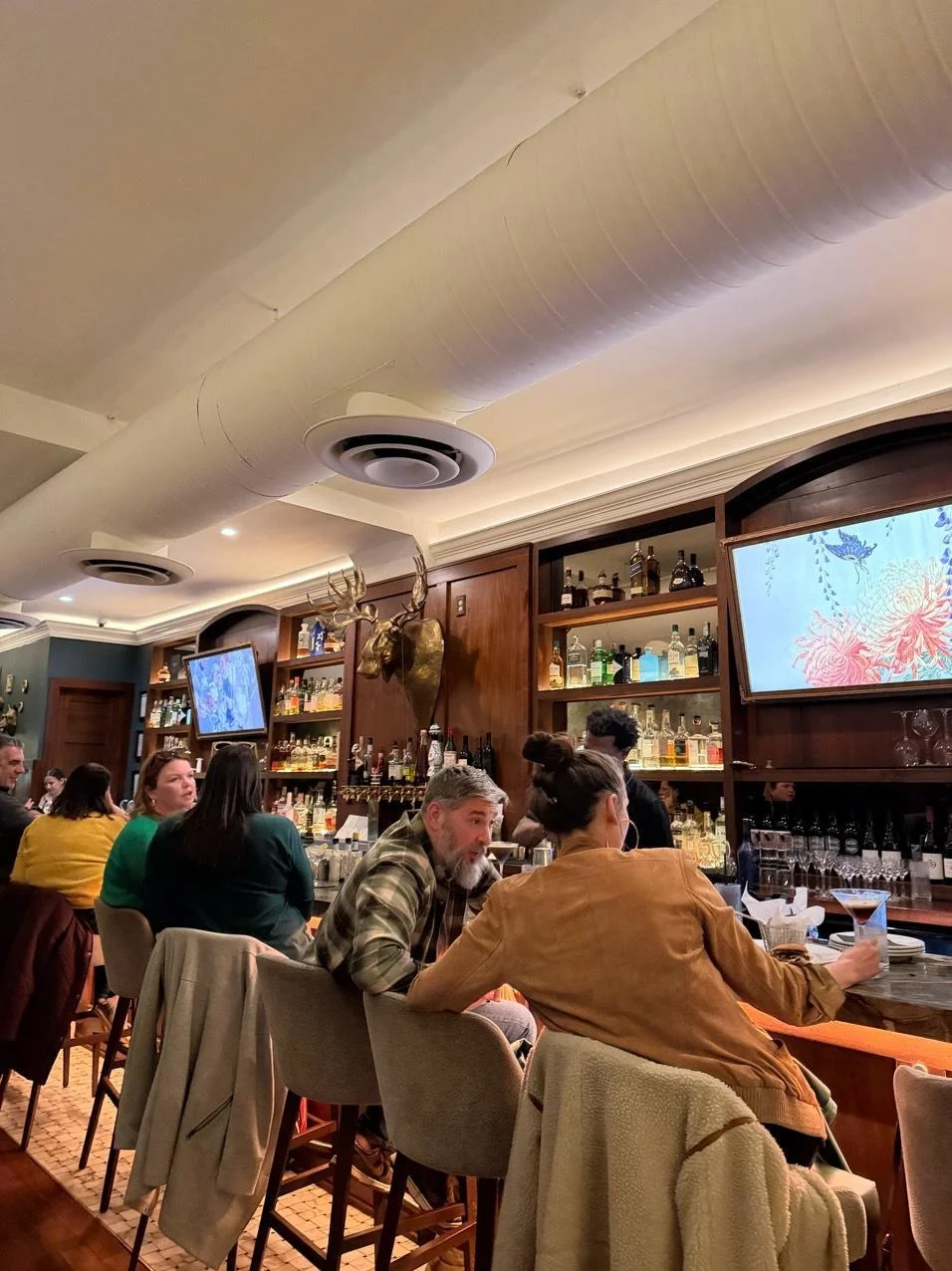Bar photo 1
