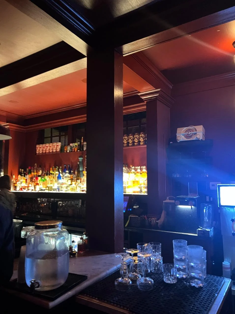 Bar photo 2